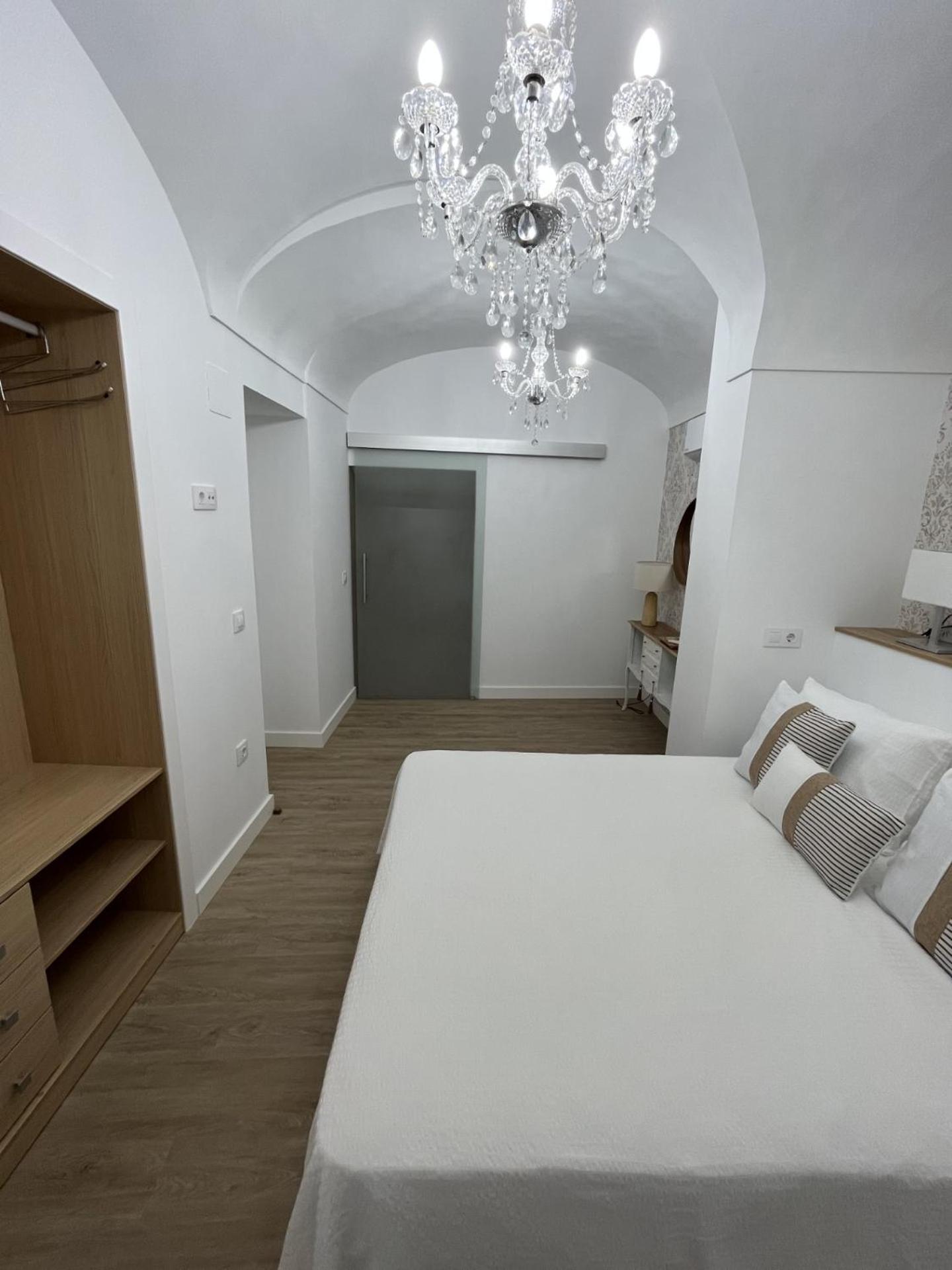 Apartamentos San Miguel Херес-де-лос-Кабальєрос Екстер'єр фото
